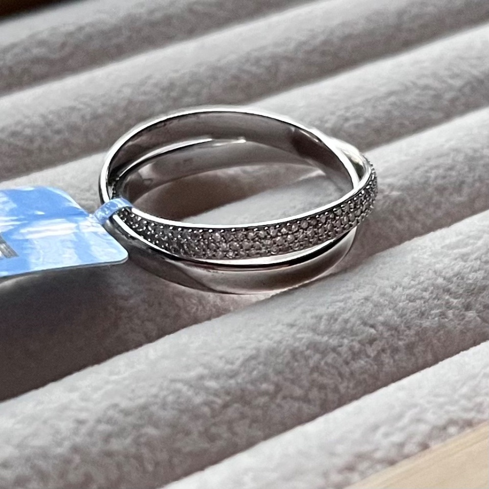 R058 | Natural Diamond Double Interlocked Ring - Picture 6 of 8